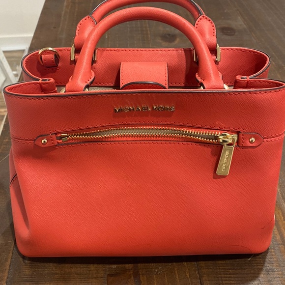 Michael Kors handbag - Picture 1 of 3